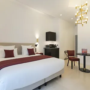 Hotel Vestay Montaigne, París