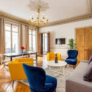 Merveil - Family - Opera - Castellane Paris