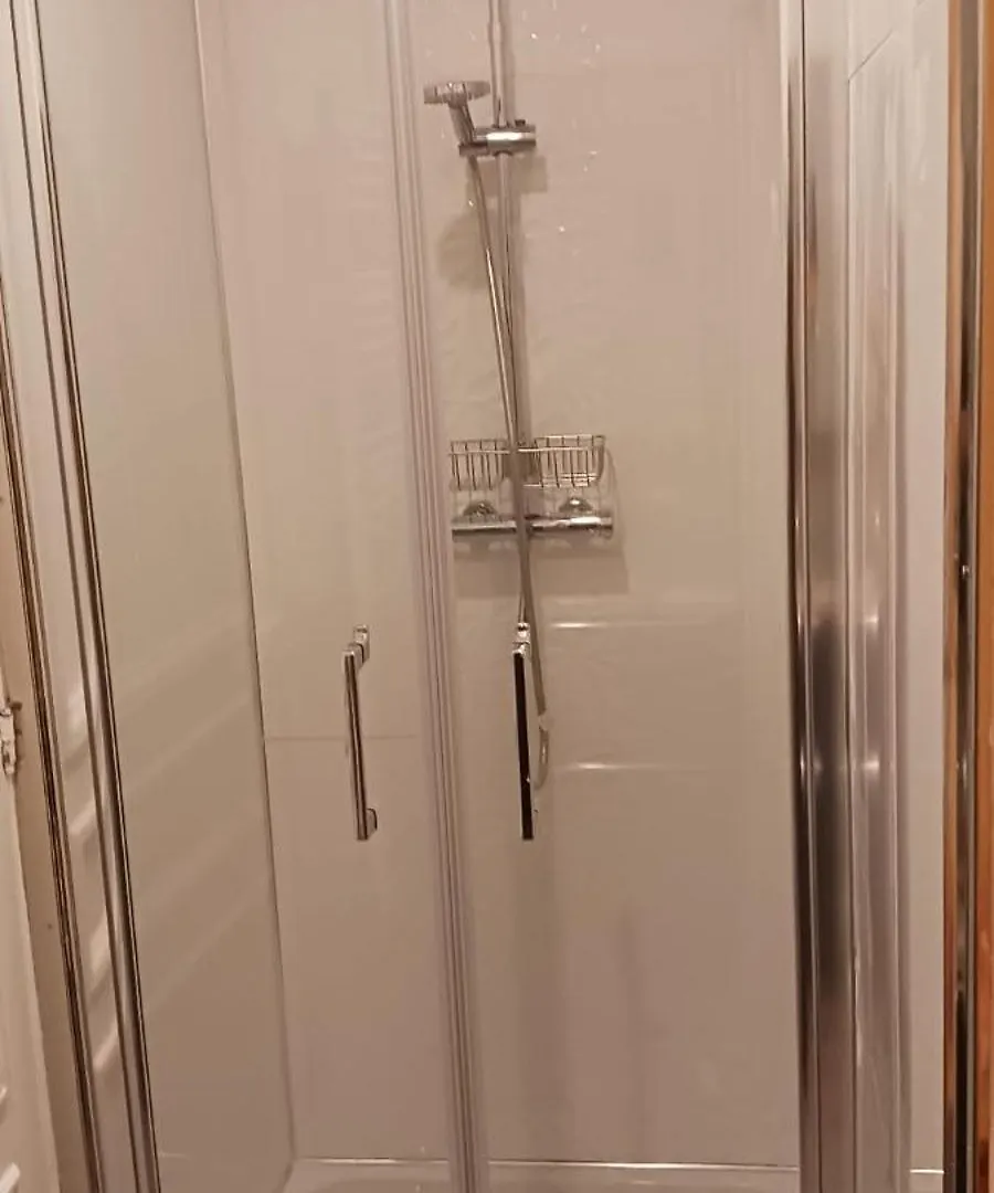 Homestay Ternes - Parisian Appartment France